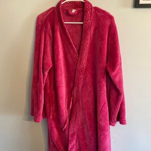 ⭐️2/$10 - pink robe